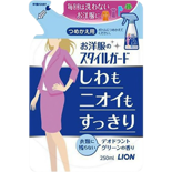 LION Жидкость для одежды разглаживающая складки и удаляющее запах с одежды - для костюмных тканей 250 мл.