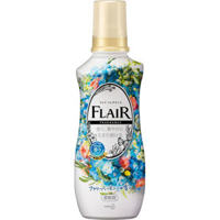 KAO Flair Fragrance Flower Harmony Кондиционер-смягчитель для белья, с ароматом цветочной гармонии, 540 мл.
