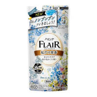 KAO Flair Fragrance Flower Harmony Кондиционер-смягчитель для белья, с ароматом цветочной гармонии (сменная упаковка) 380 мл.